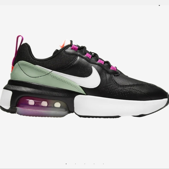 Nike Shoes - Nike WMNS Air Max Verona, NWT